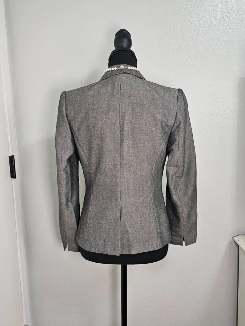 Mastina Gray Wool Blend Blazer | Made with French Fabric | Size 36 Small - Picture 3 of 8